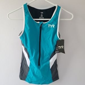 TYR Women’s Competitor Singlet Medium Style # TCOFN6A